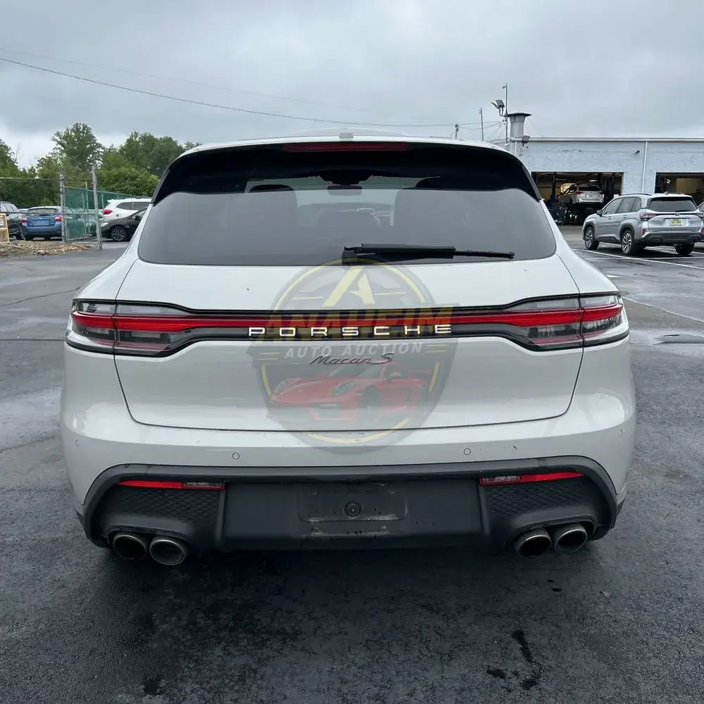 2022 Porsche Macan S