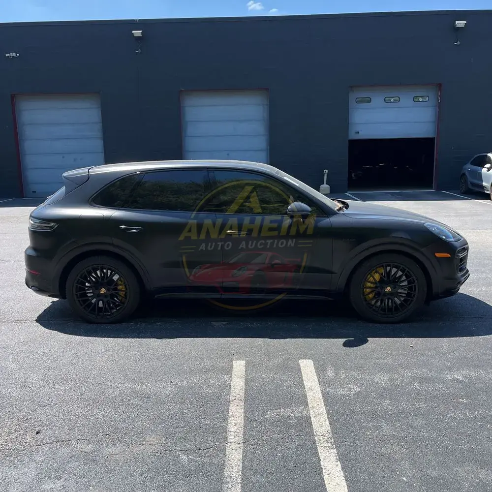 2021 Porsche Cayenne Turbo S E-Hybrid
