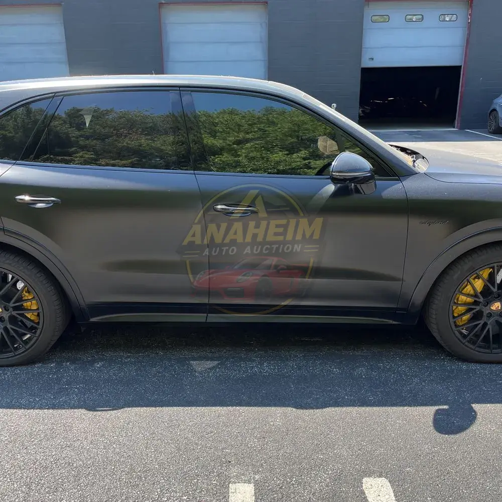 2021 Porsche Cayenne Turbo S E-Hybrid