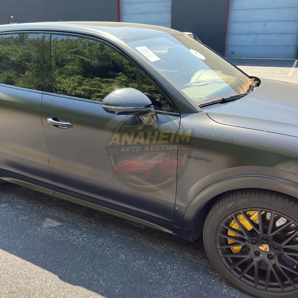 2021 Porsche Cayenne Turbo S E-Hybrid