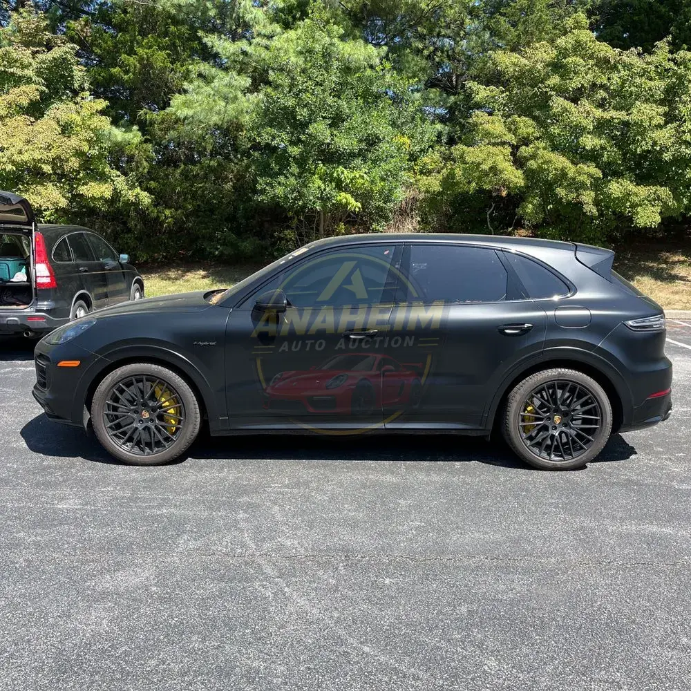 2021 Porsche Cayenne Turbo S E-Hybrid