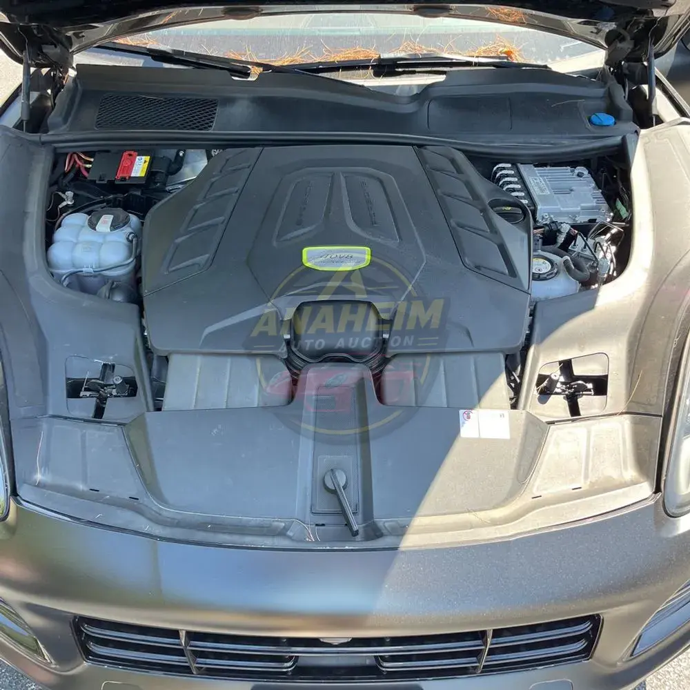 2021 Porsche Cayenne Turbo S E-Hybrid