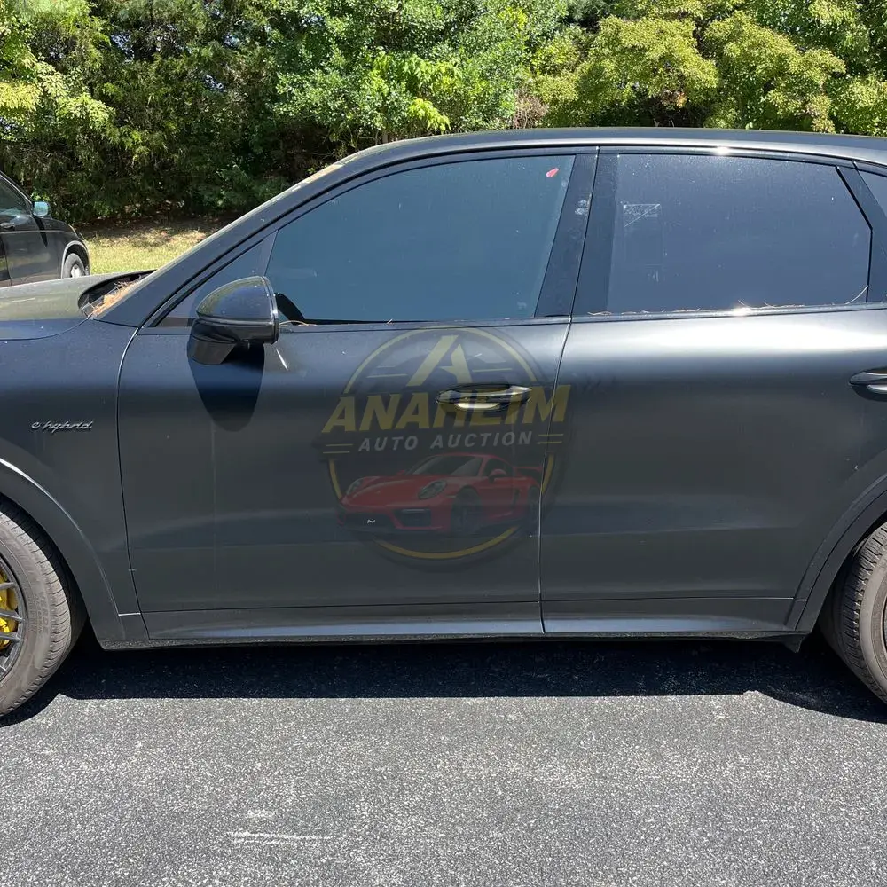 2021 Porsche Cayenne Turbo S E-Hybrid
