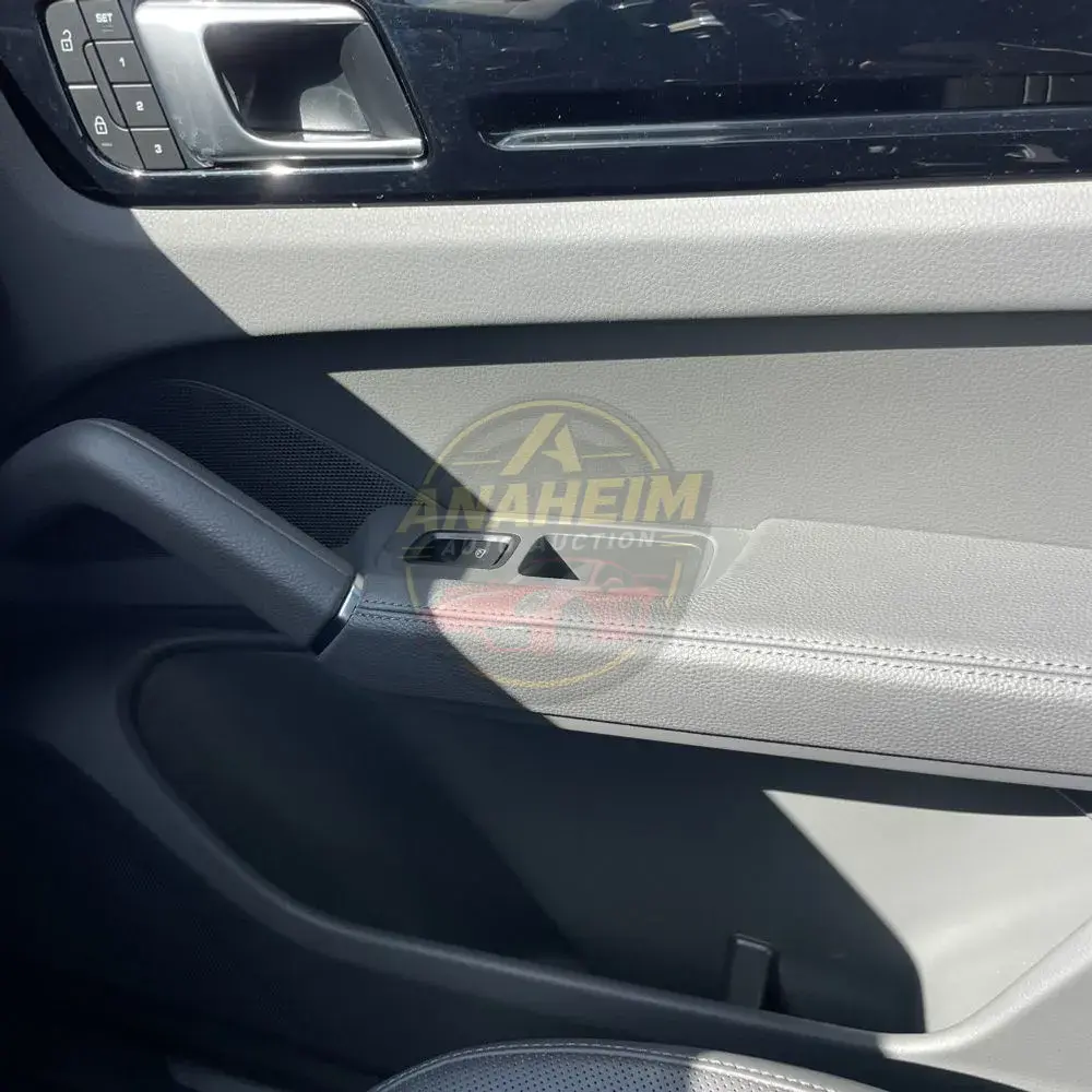 2022 Porsche Cayenne Coupe