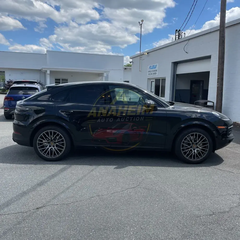 2023 Porsche Cayenne Coupe Platinum Edition