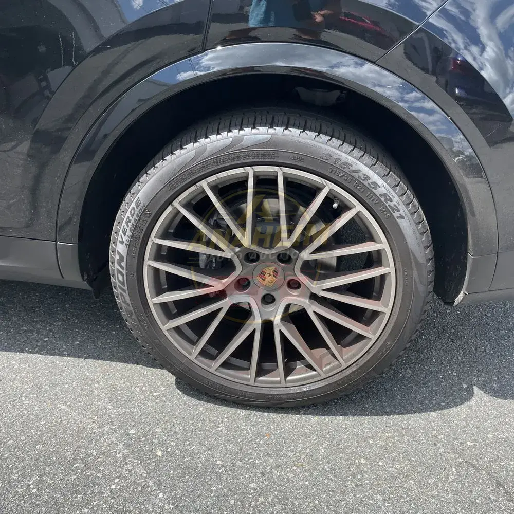 2023 Porsche Cayenne Coupe Platinum Edition