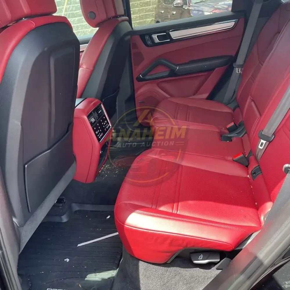 2023 Porsche Cayenne Coupe Platinum Edition