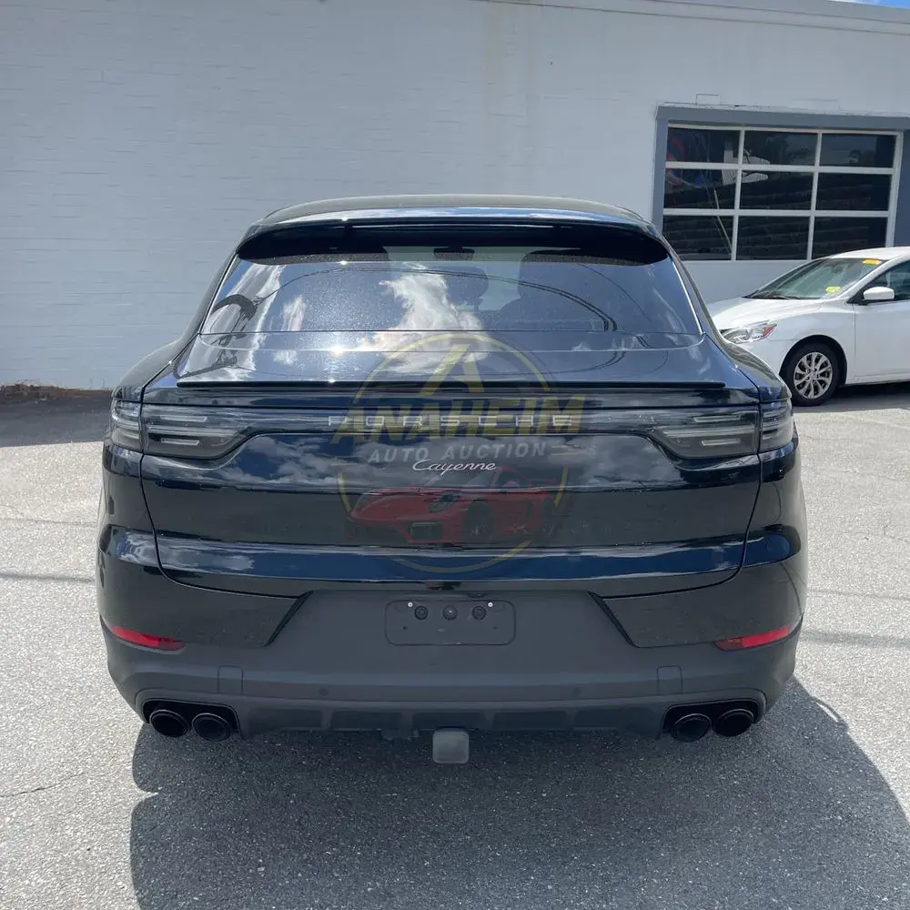 2023 Porsche Cayenne Coupe Platinum Edition