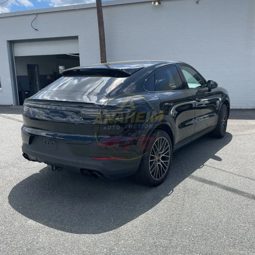 2023 Porsche Cayenne Coupe Platinum Edition