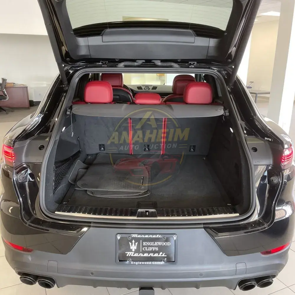 2022 Porsche Cayenne S Coupe