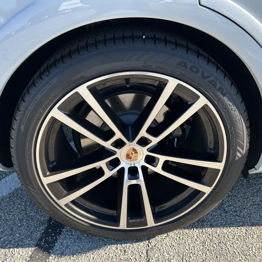2025 Porsche Cayenne GTS