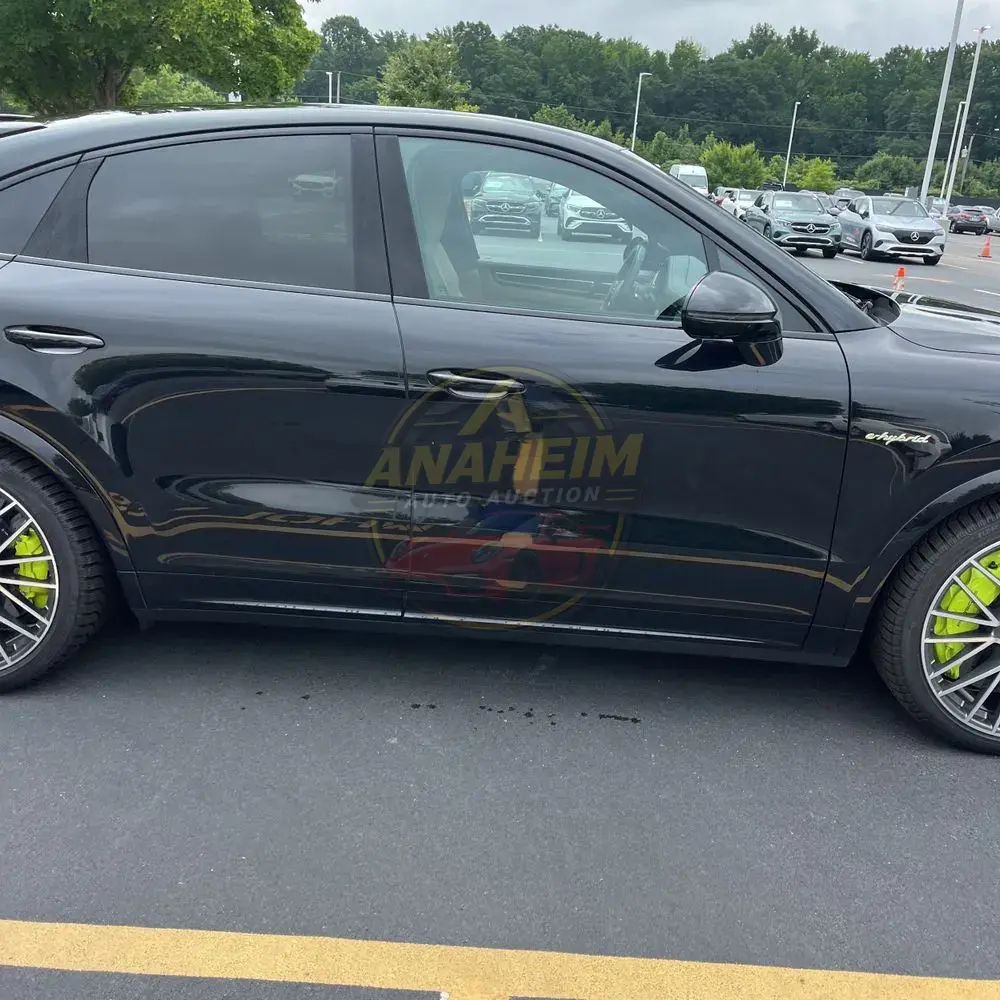 2022 Porsche Cayenne Turbo S E-Hybrid Coupe