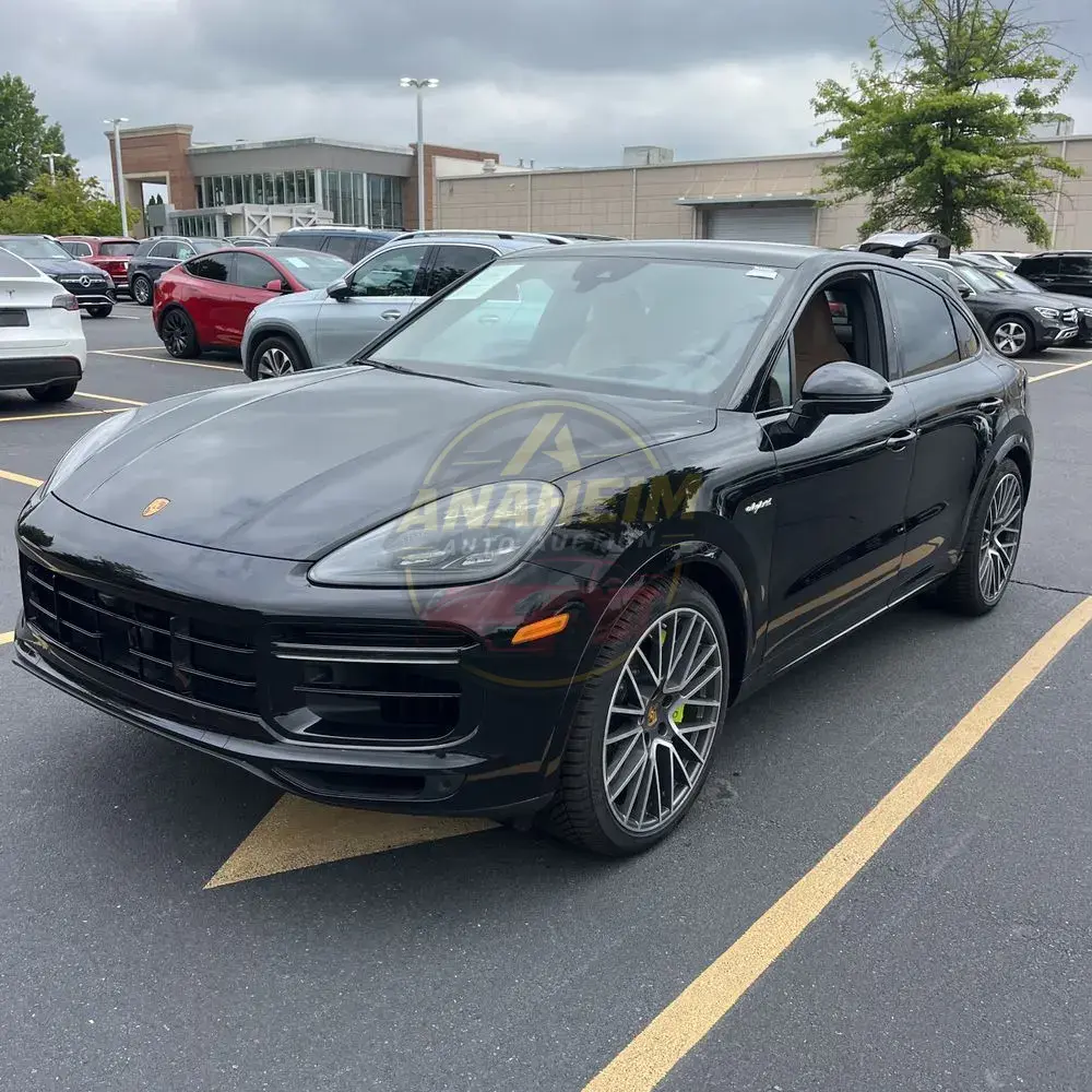 2022 Porsche Cayenne Turbo S E-Hybrid Coupe