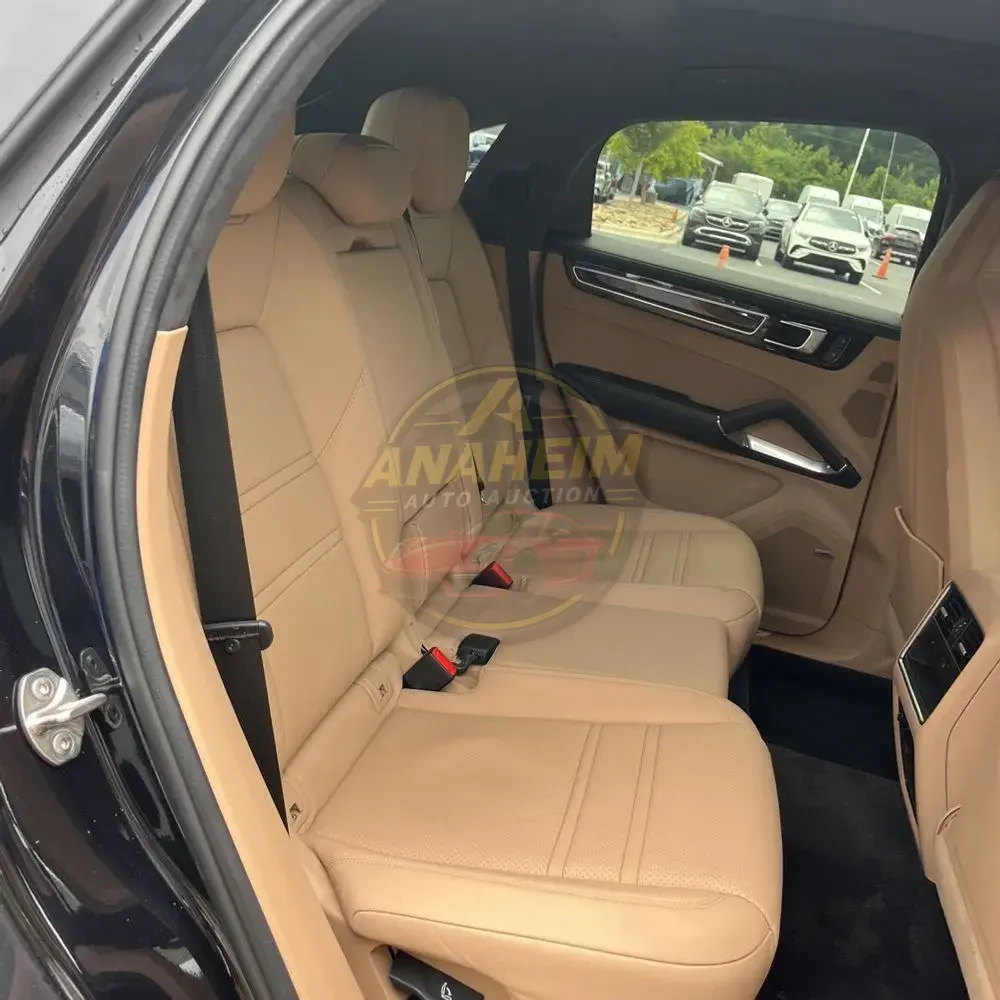 2022 Porsche Cayenne Turbo S E-Hybrid Coupe