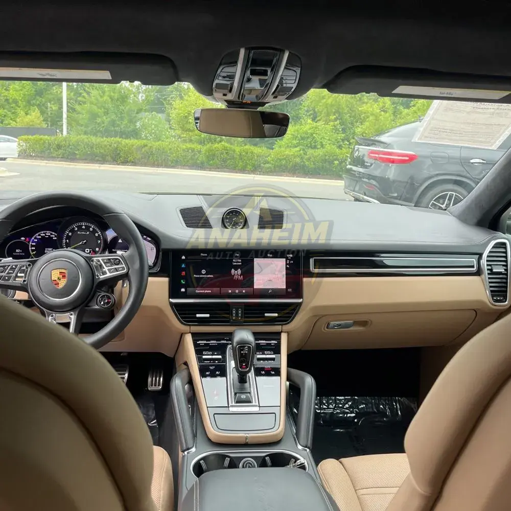 2022 Porsche Cayenne Turbo S E-Hybrid Coupe