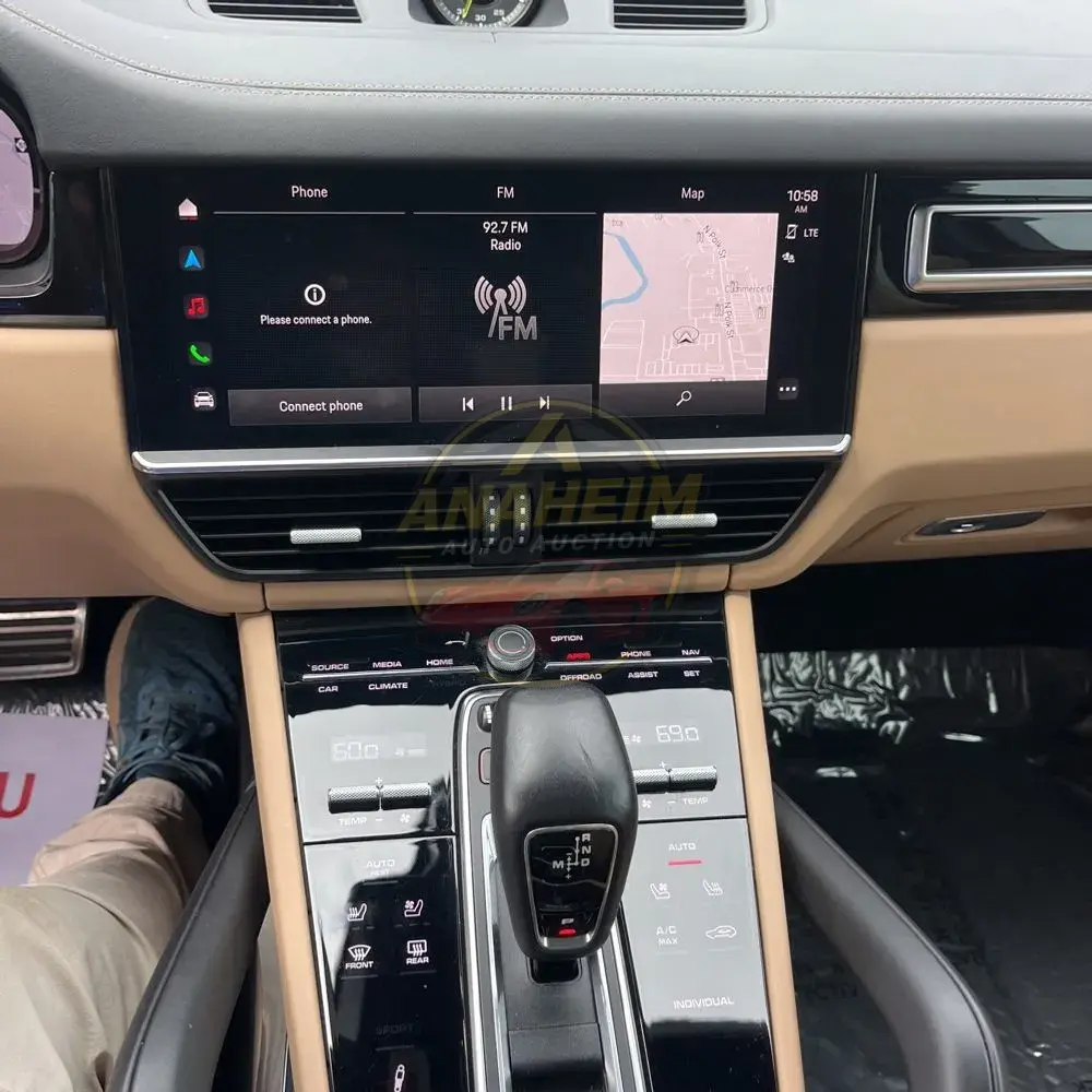 2022 Porsche Cayenne Turbo S E-Hybrid Coupe