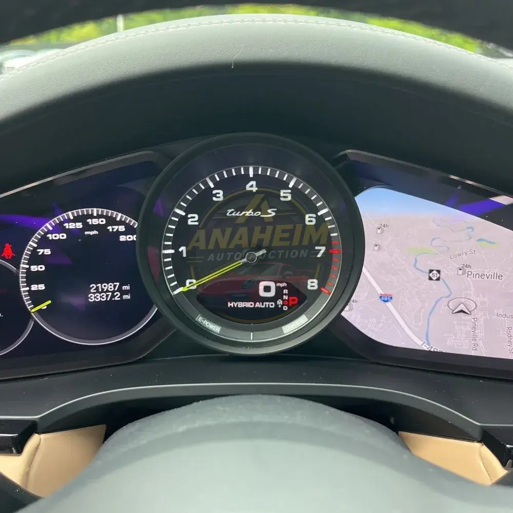 2022 Porsche Cayenne Turbo S E-Hybrid Coupe
