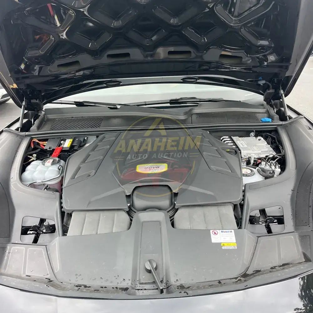 2022 Porsche Cayenne Turbo S E-Hybrid Coupe