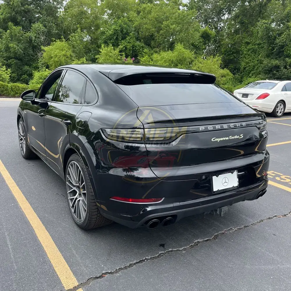 2022 Porsche Cayenne Turbo S E-Hybrid Coupe