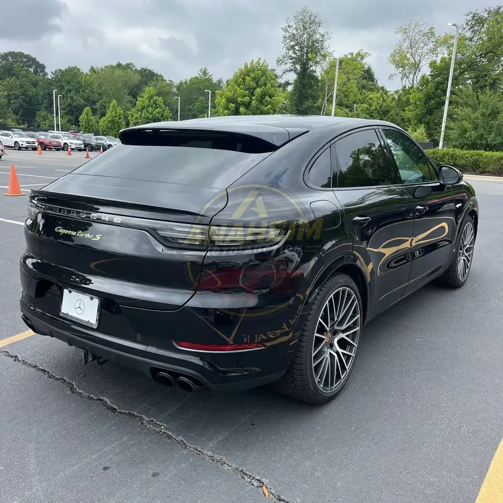 2022 Porsche Cayenne Turbo S E-Hybrid Coupe