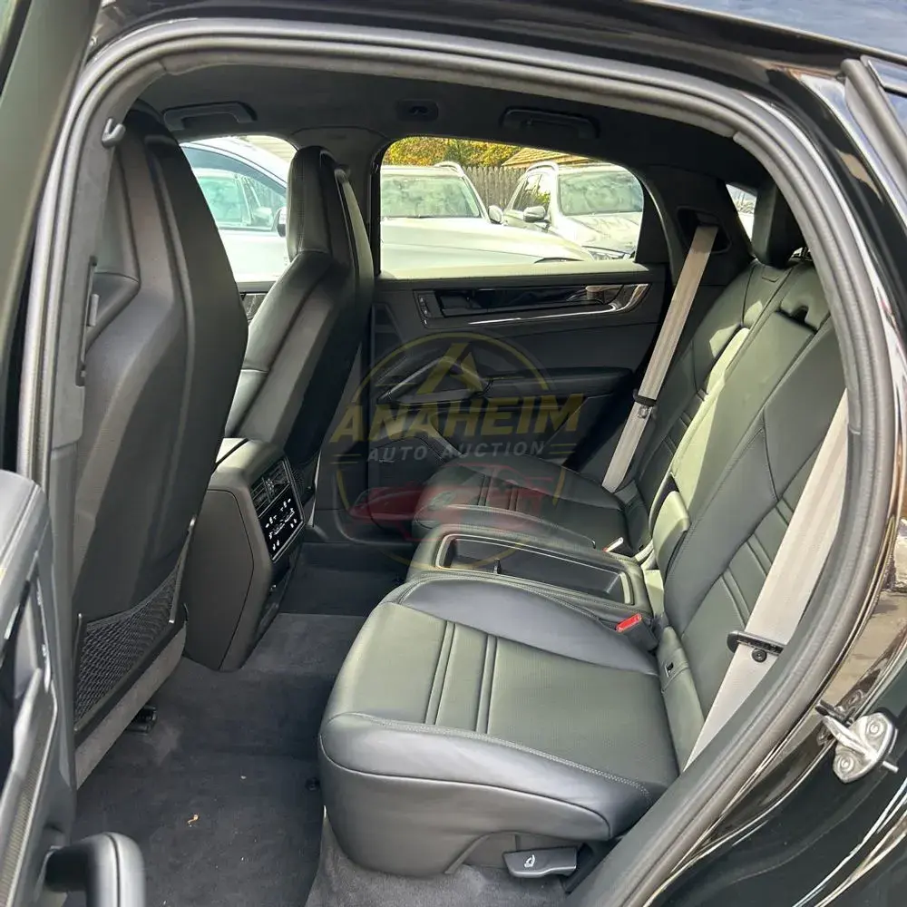 2025 Porsche Cayenne Turbo GT