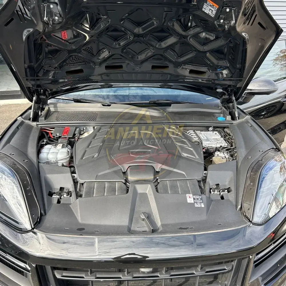 2025 Porsche Cayenne Turbo GT