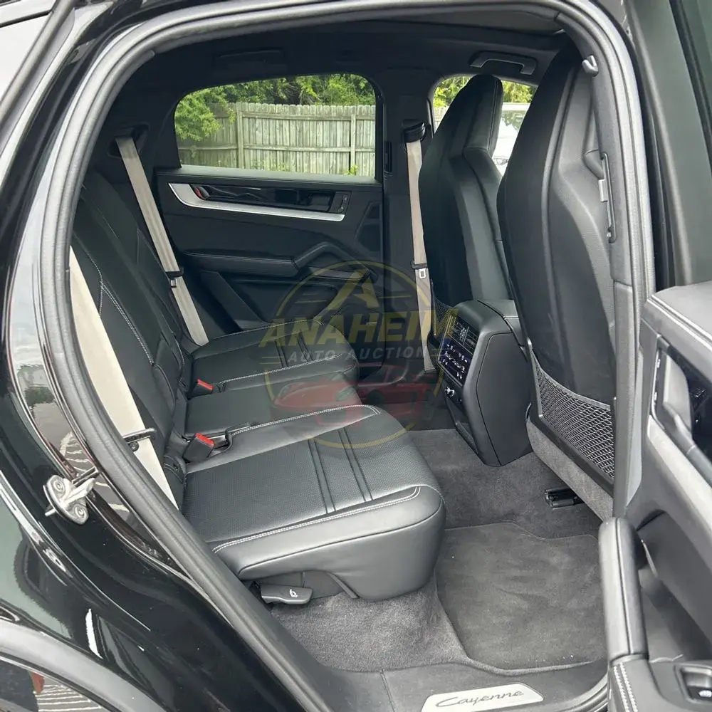 2024 Porsche Cayenne S Coupe