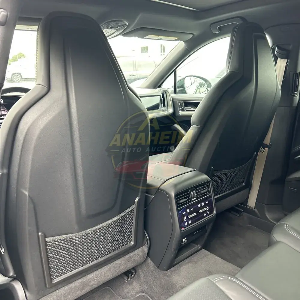 2024 Porsche Cayenne S Coupe