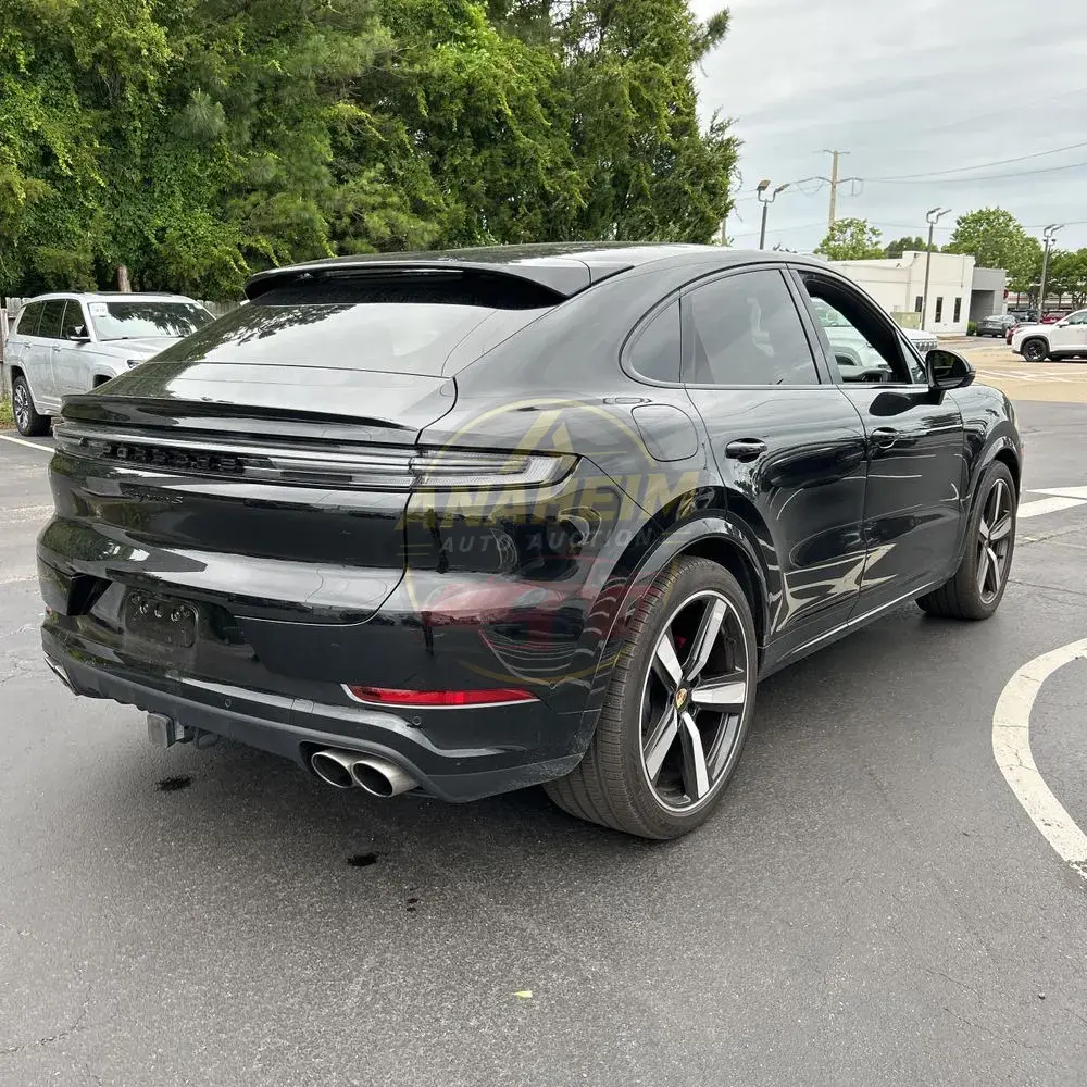 2024 Porsche Cayenne S Coupe