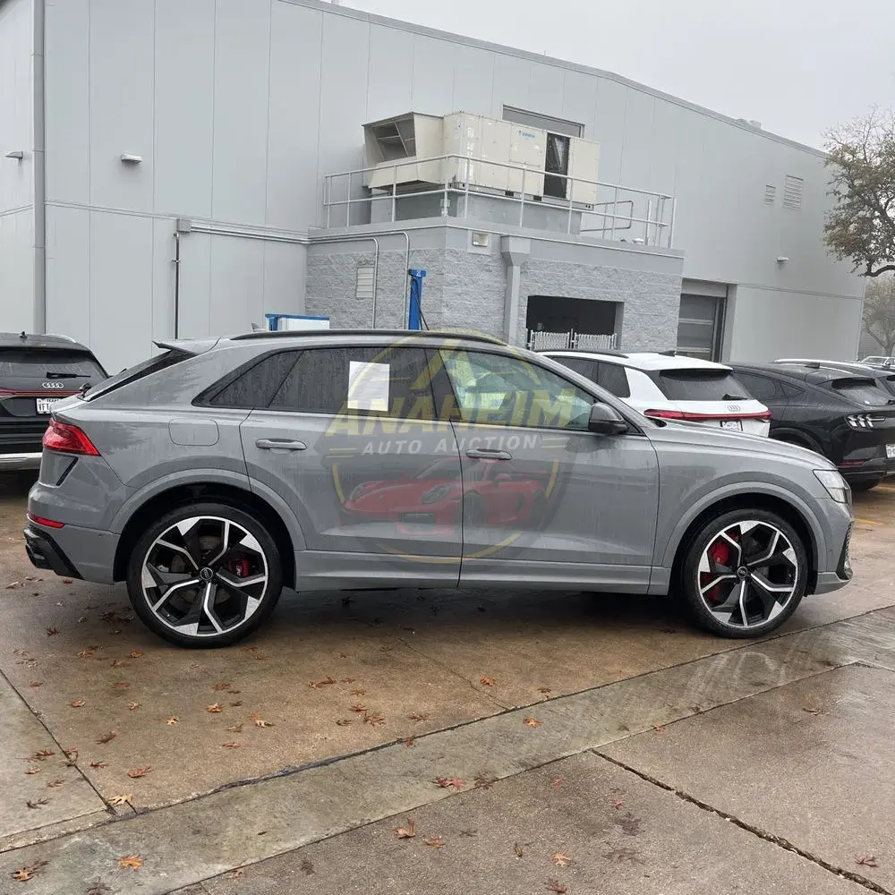 2024 Audi RS Q8 Base