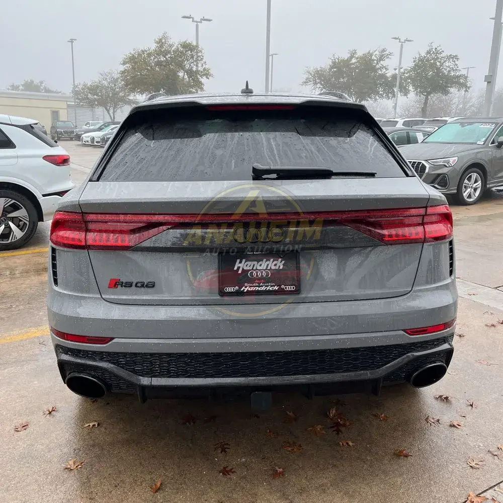 2024 Audi RS Q8 Base