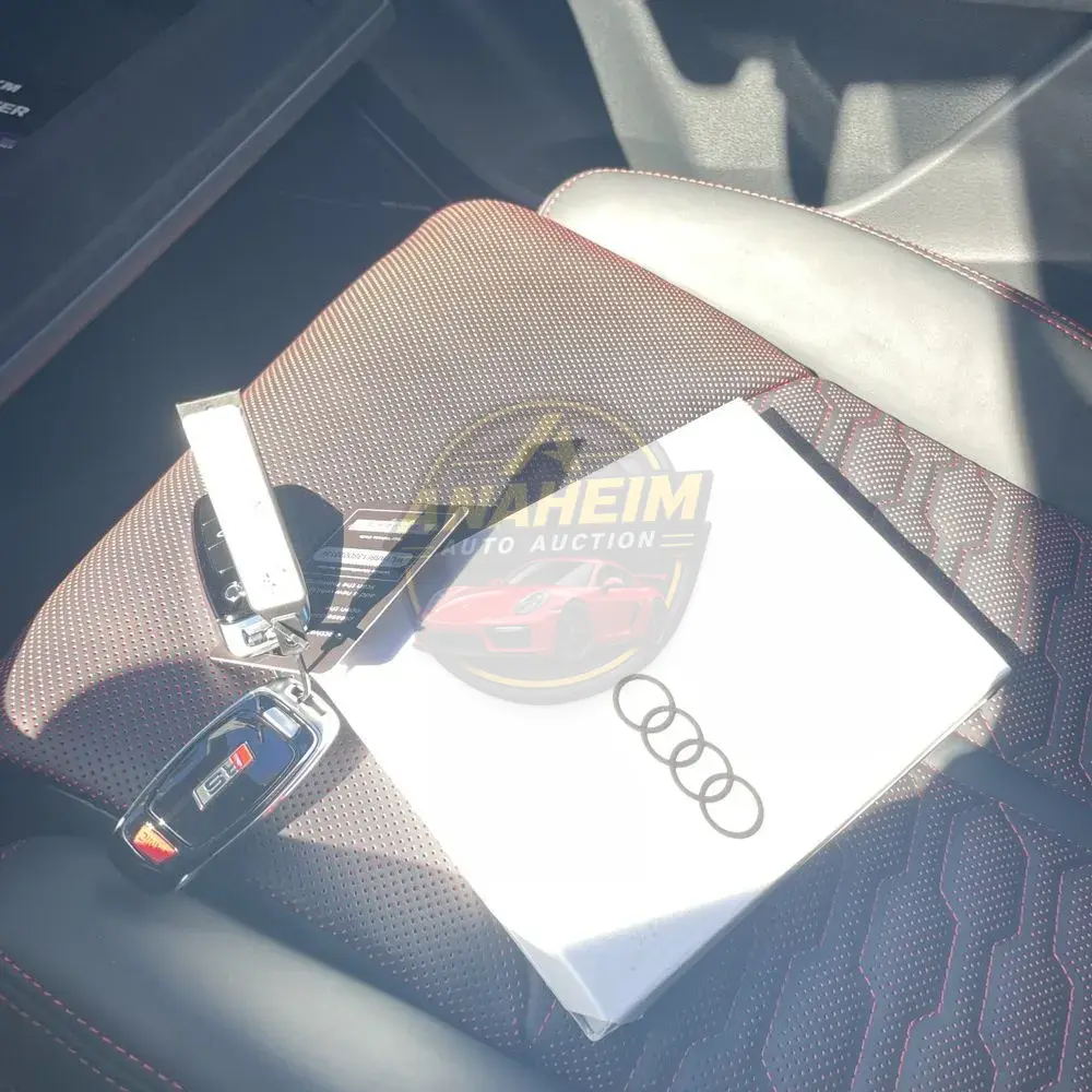 2025 Audi RS Q8 Performance