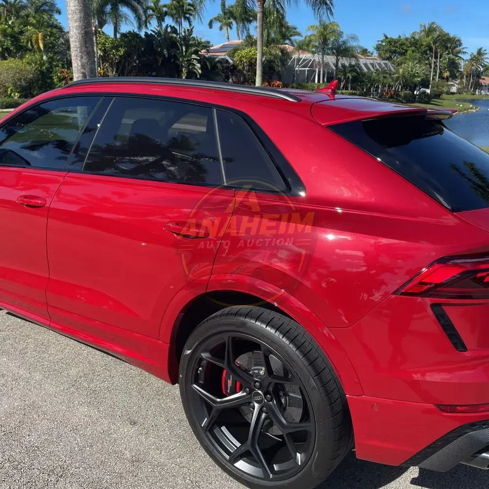 2025 Audi RS Q8 Performance