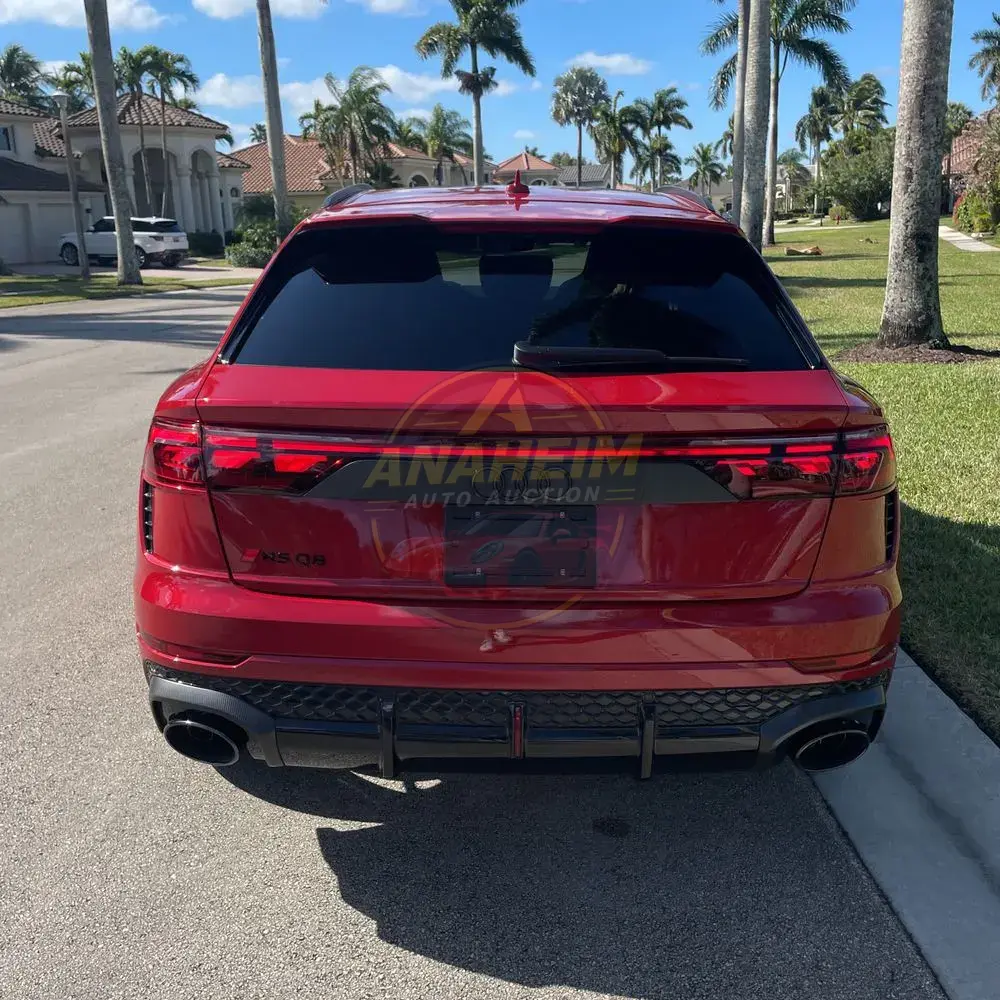 2025 Audi RS Q8 Performance