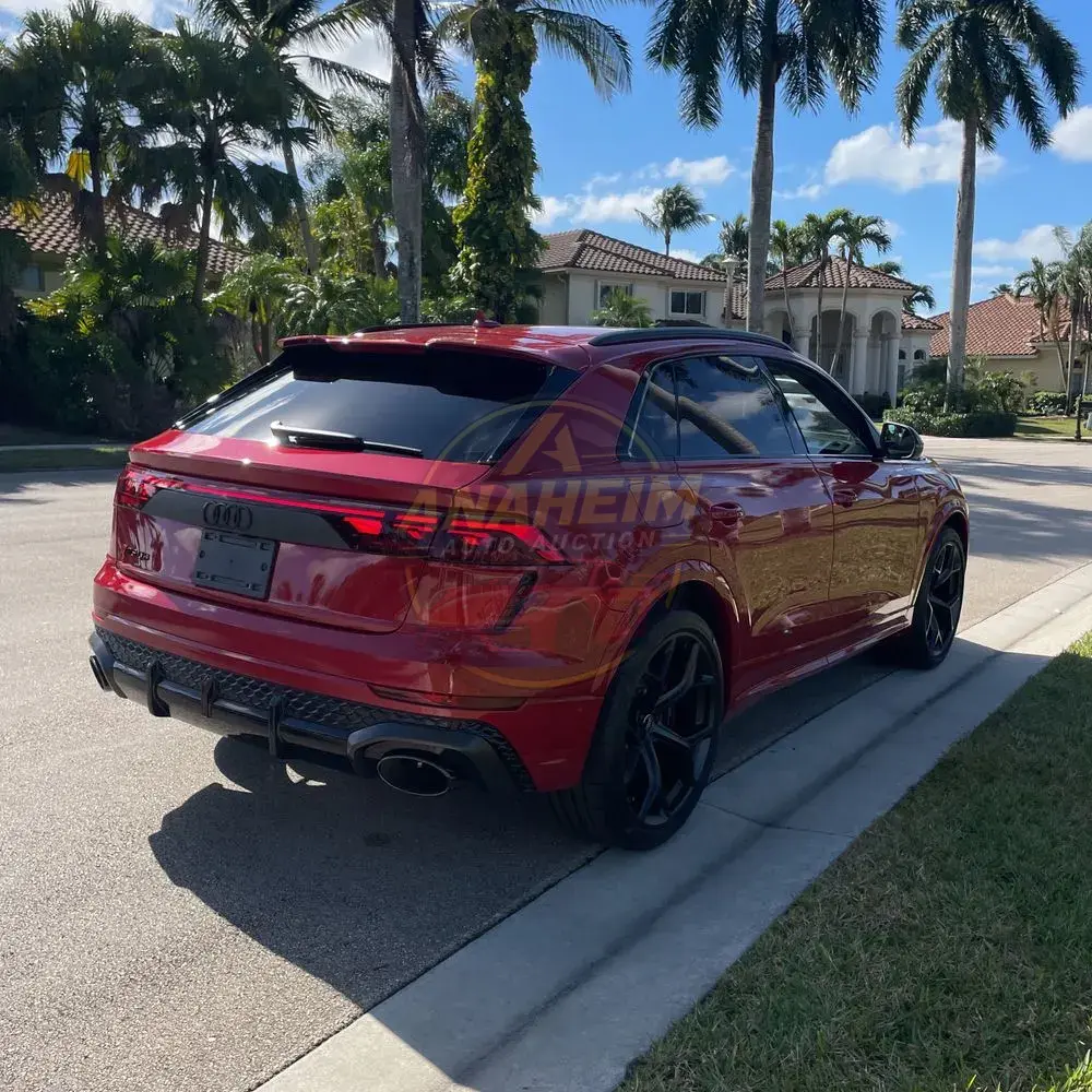 2025 Audi RS Q8 Performance