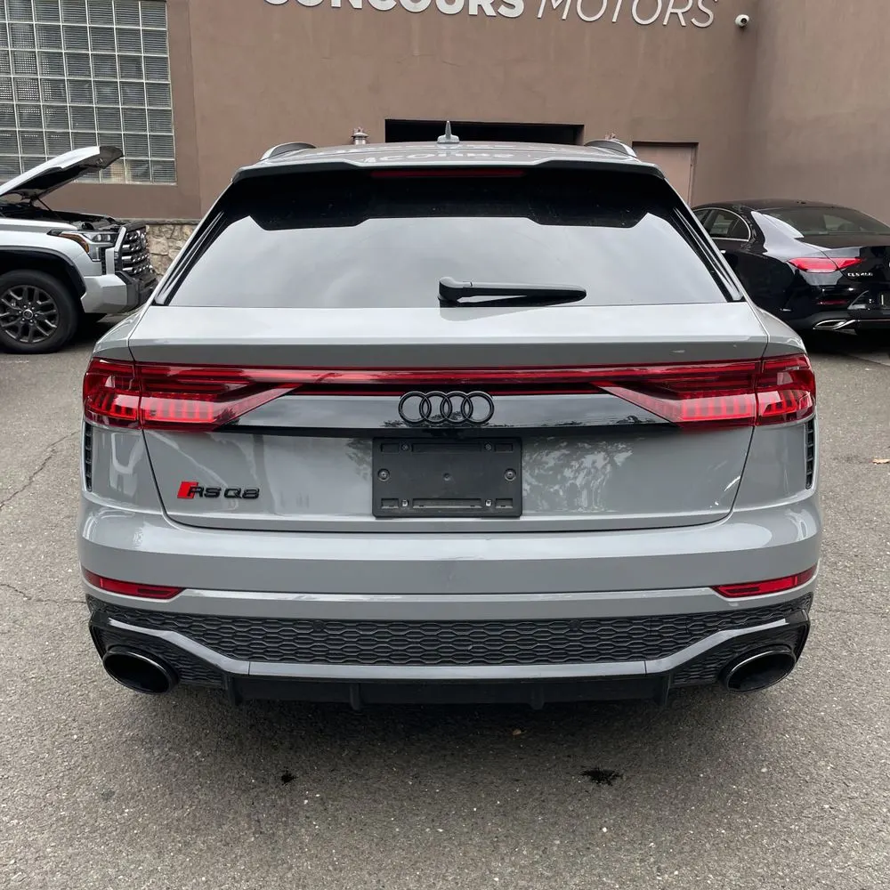 2024 Audi RS Q8 Base