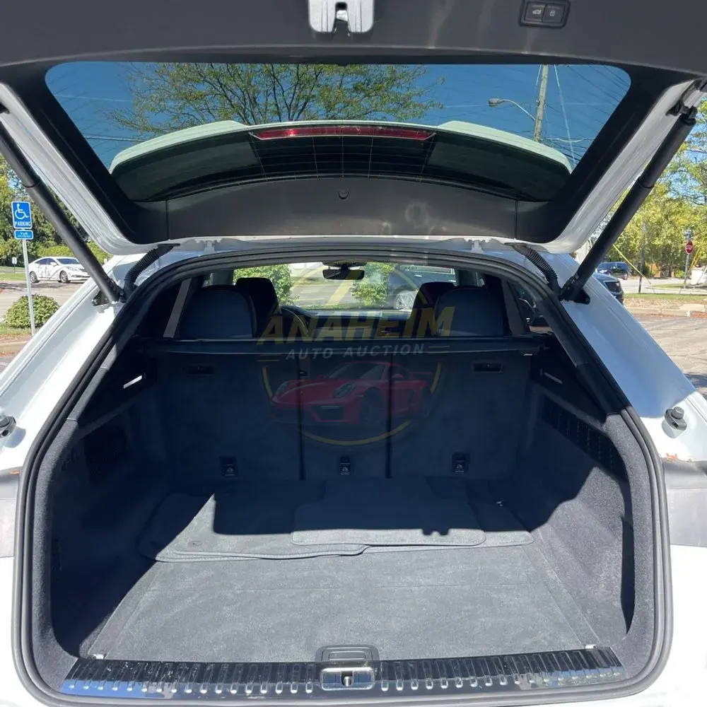 2024 Audi RS Q8 Base