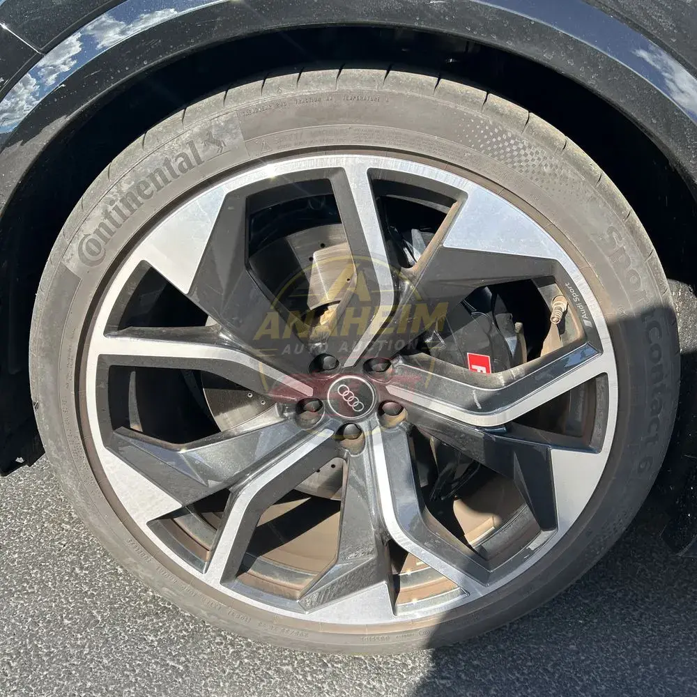 2024 Audi RS Q8 Base