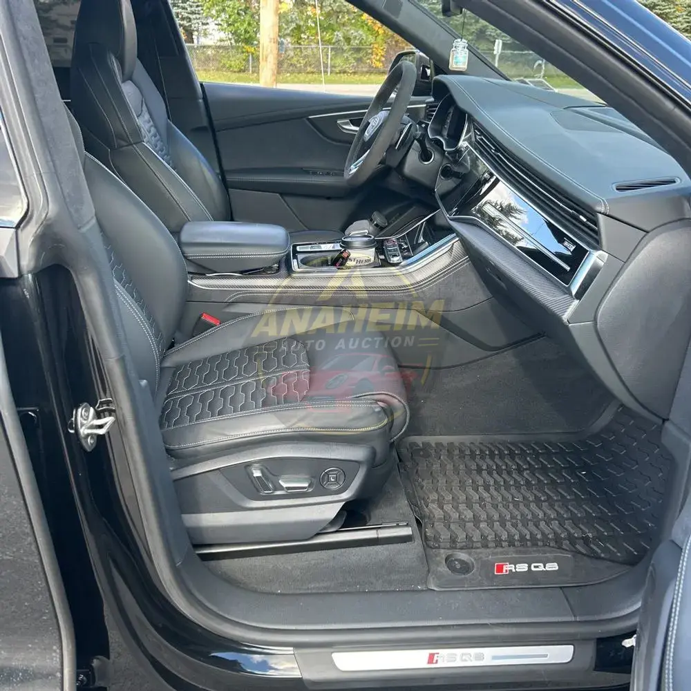 2024 Audi RS Q8 Base