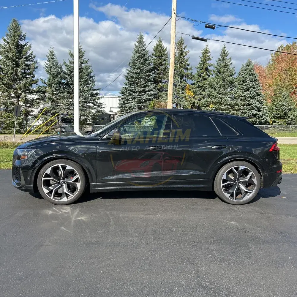 2024 Audi RS Q8 Base