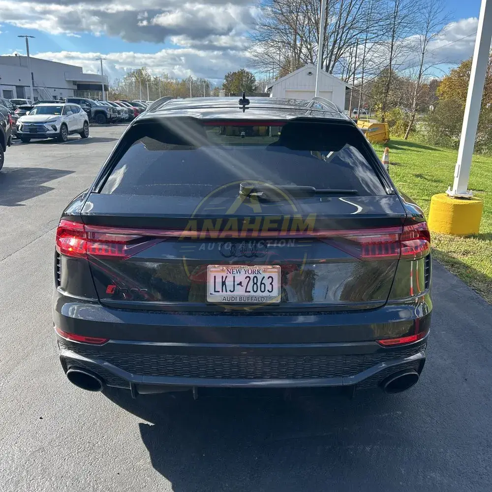 2024 Audi RS Q8 Base