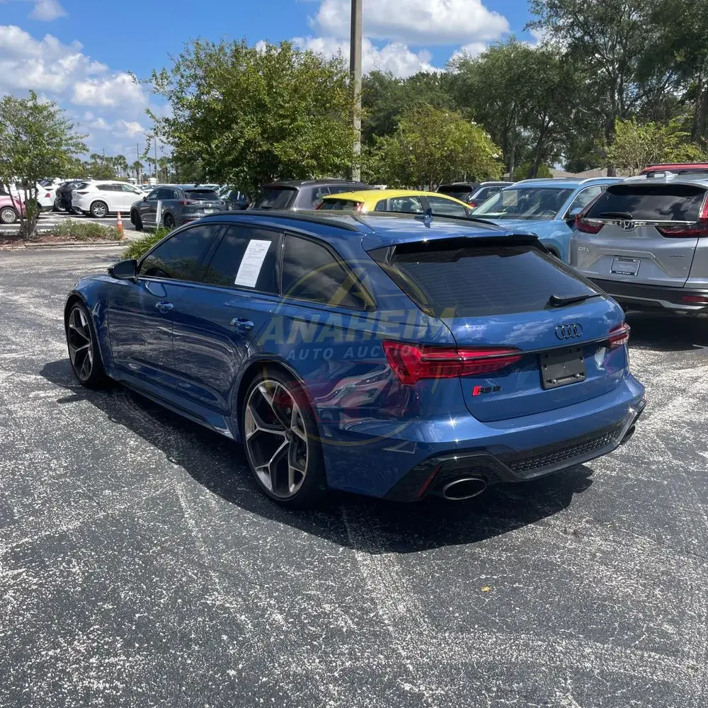 2024 Audi RS 6 Avant Performance