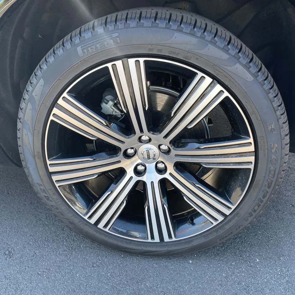 2025 Volvo XC90 B6 - Ultra