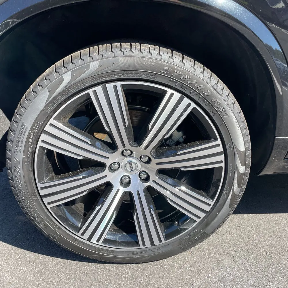 2025 Volvo XC90 B6 - Ultra