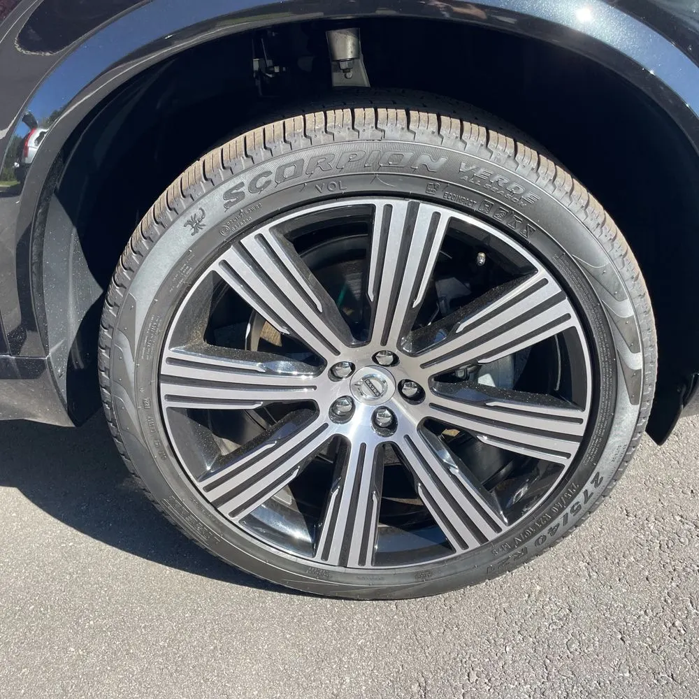2025 Volvo XC90 B6 - Ultra