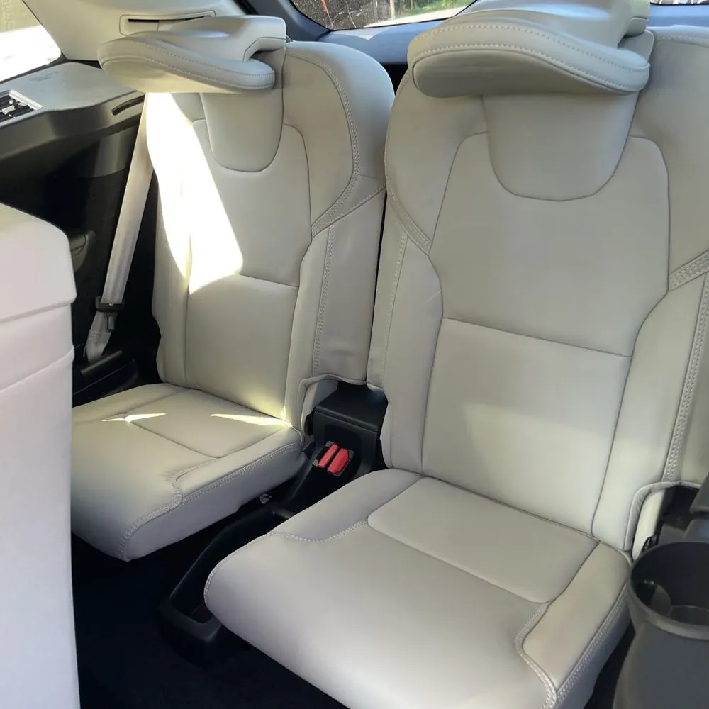 2025 Volvo XC90 B6 - Ultra