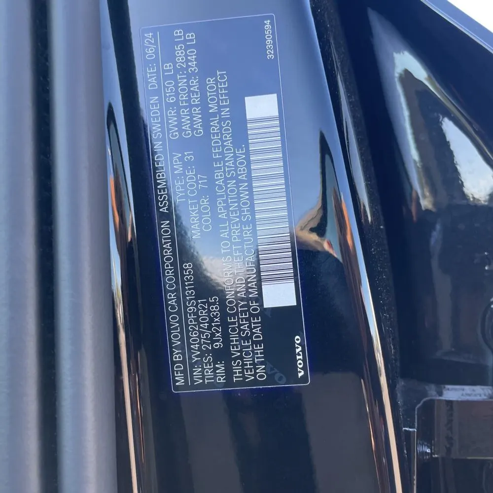 2025 Volvo XC90 B6 - Ultra