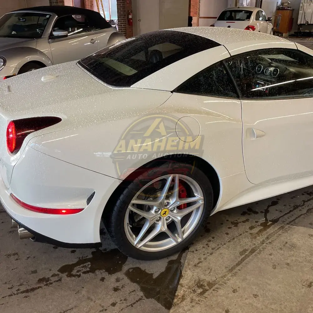 2017 Ferrari California T Base