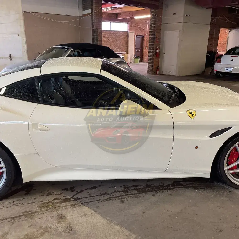 2017 Ferrari California T Base