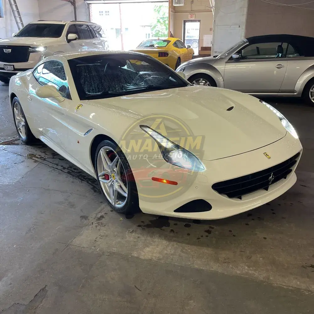 2017 Ferrari California T Base